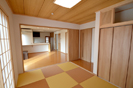 本宮市:39坪(延床面積)和室・小屋裏収納がある2階建て住宅の間取り