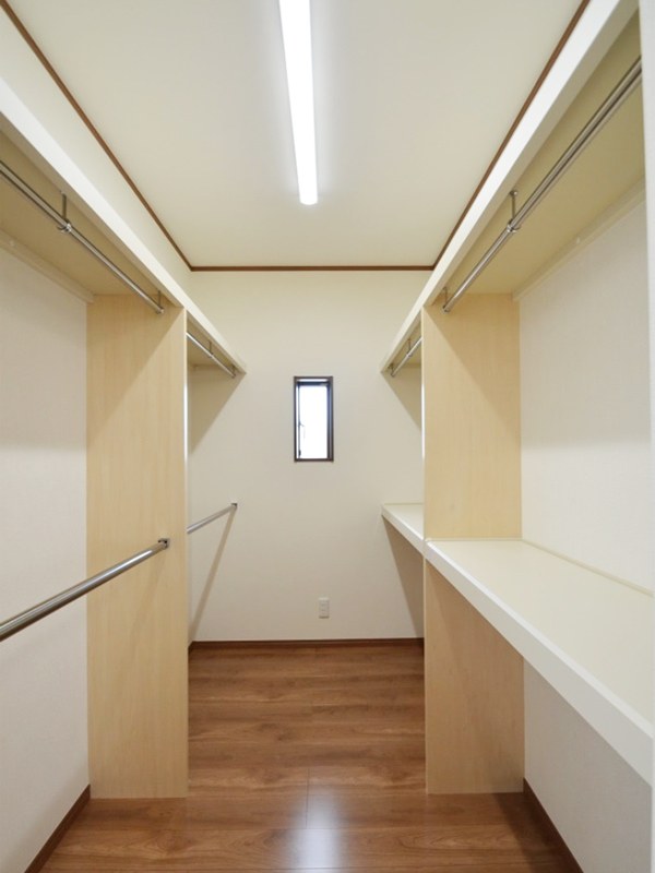 屋根裏収納部屋