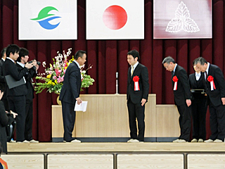 本宮市岩根小学校新体育館引渡し式