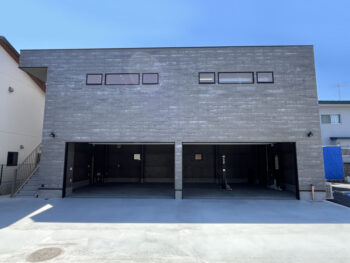 大人の遊び心満載 木造ガレージ付事務所